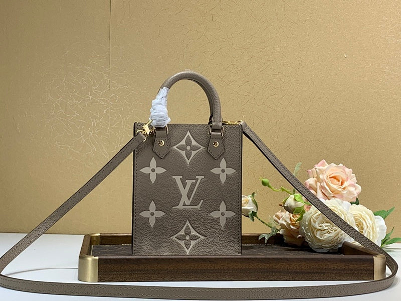 Dragons Bags ln Luxury Bag --59764