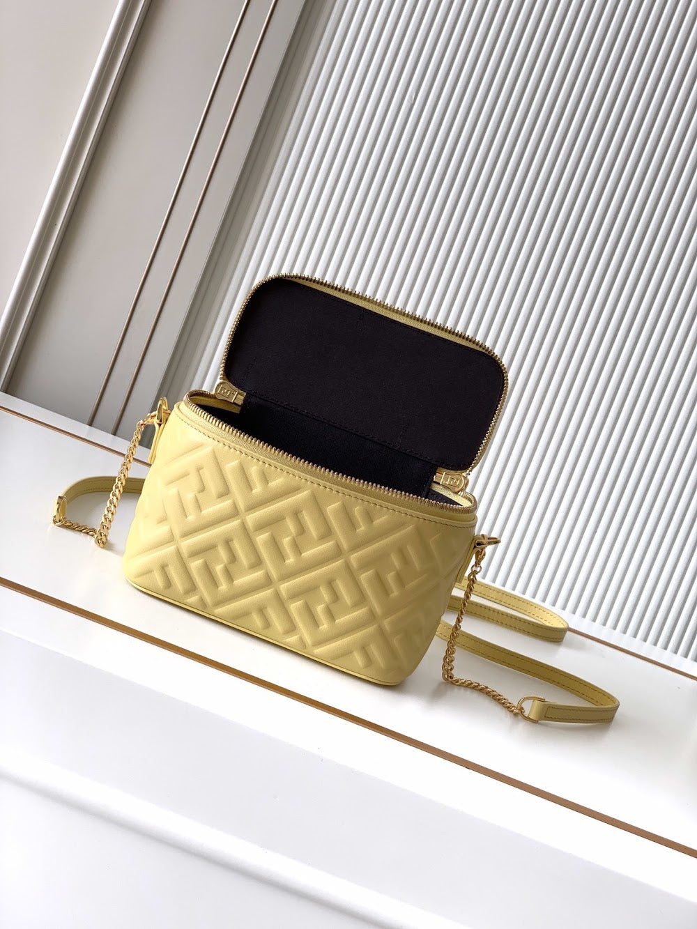 new-designer-premium-bags-nm15099