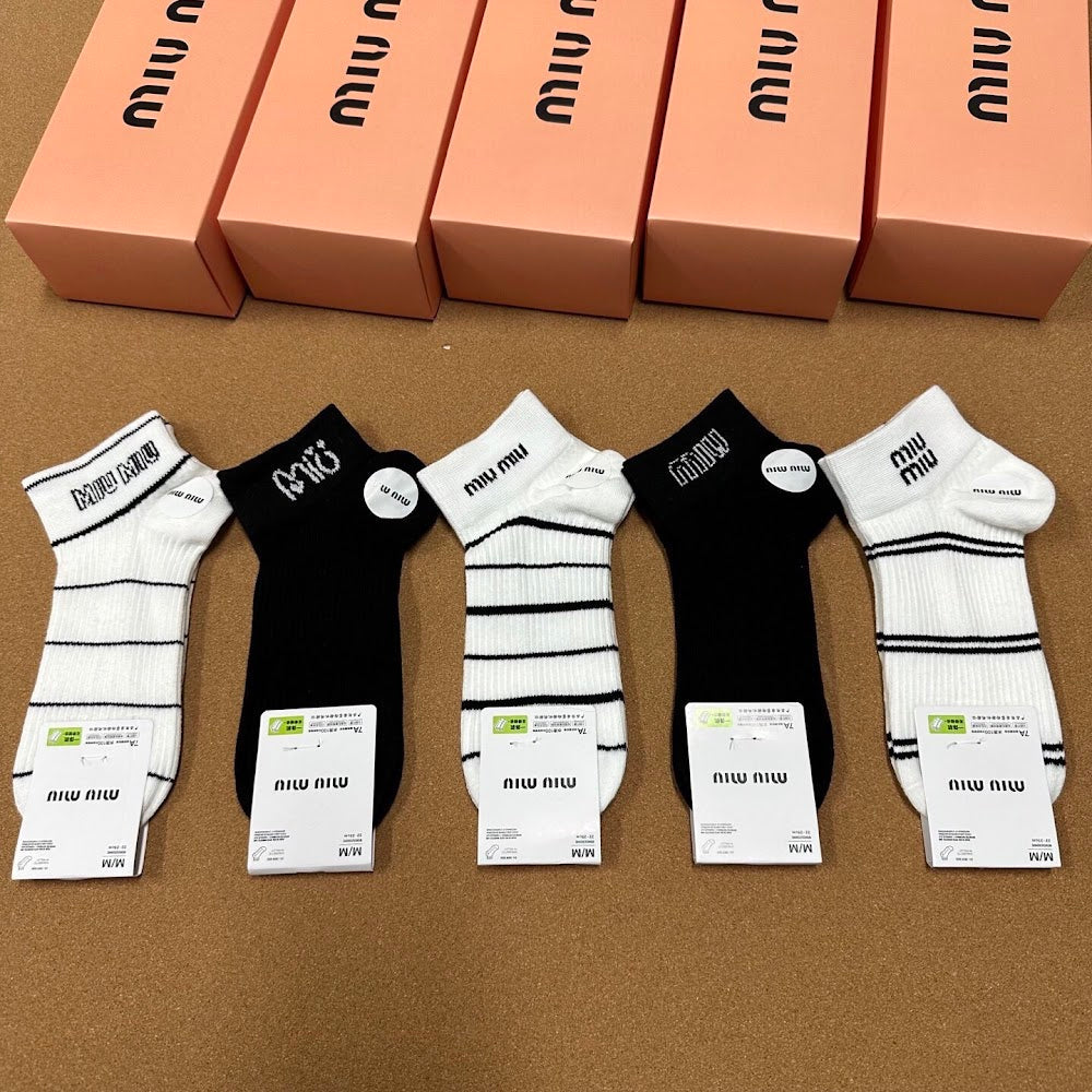 Dragons Bags Premium Luxury Socks --98450