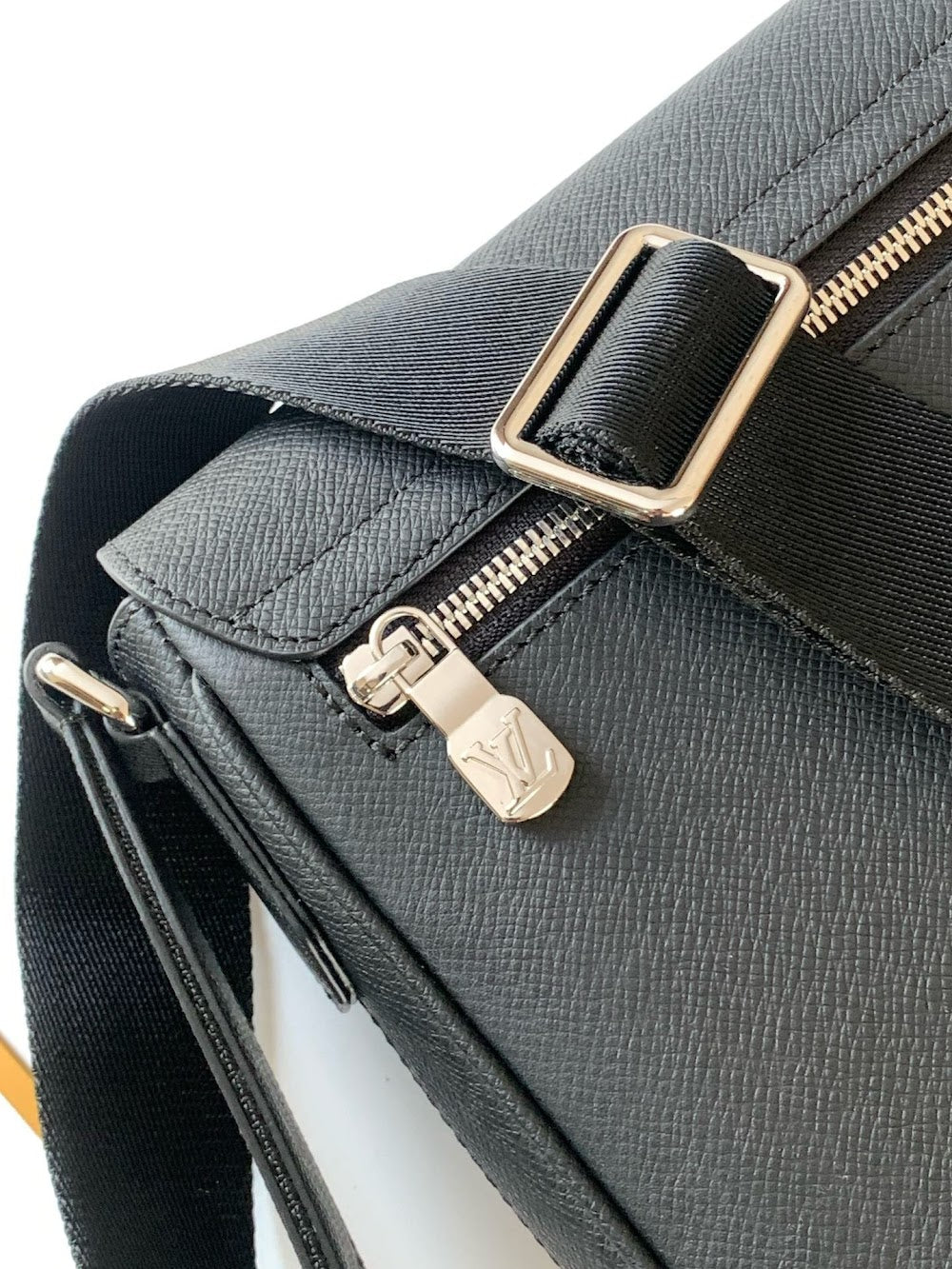Dragons Bags ln Luxury Bag --71486