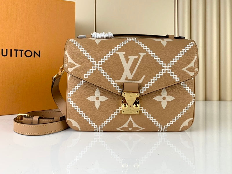 Dragons Bags ln Luxury Bag --60779