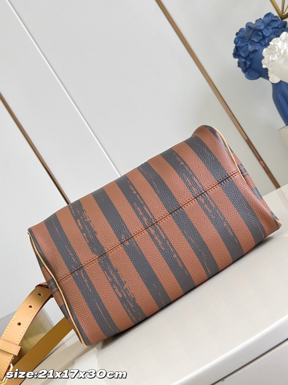 Dragons Bags ln Luxury Bag --96949