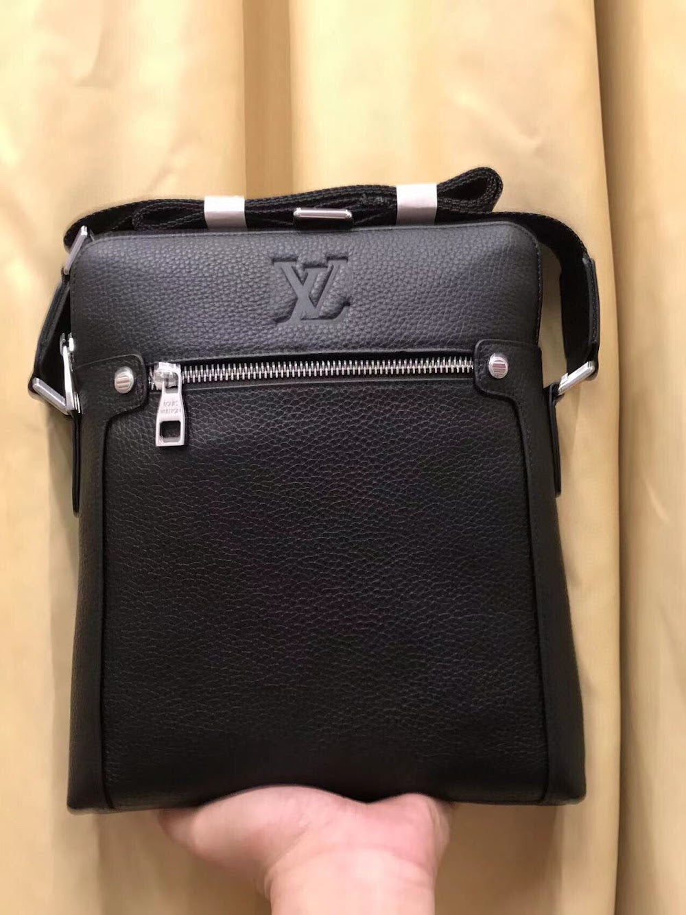Dragons Bags ln Luxury Bag --70301