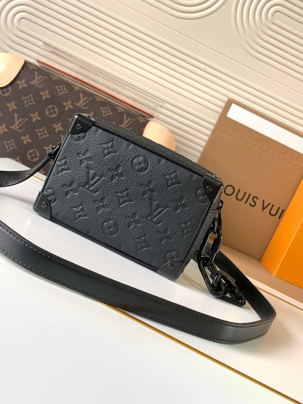 Dragons Bags ln Luxury Bag --70989