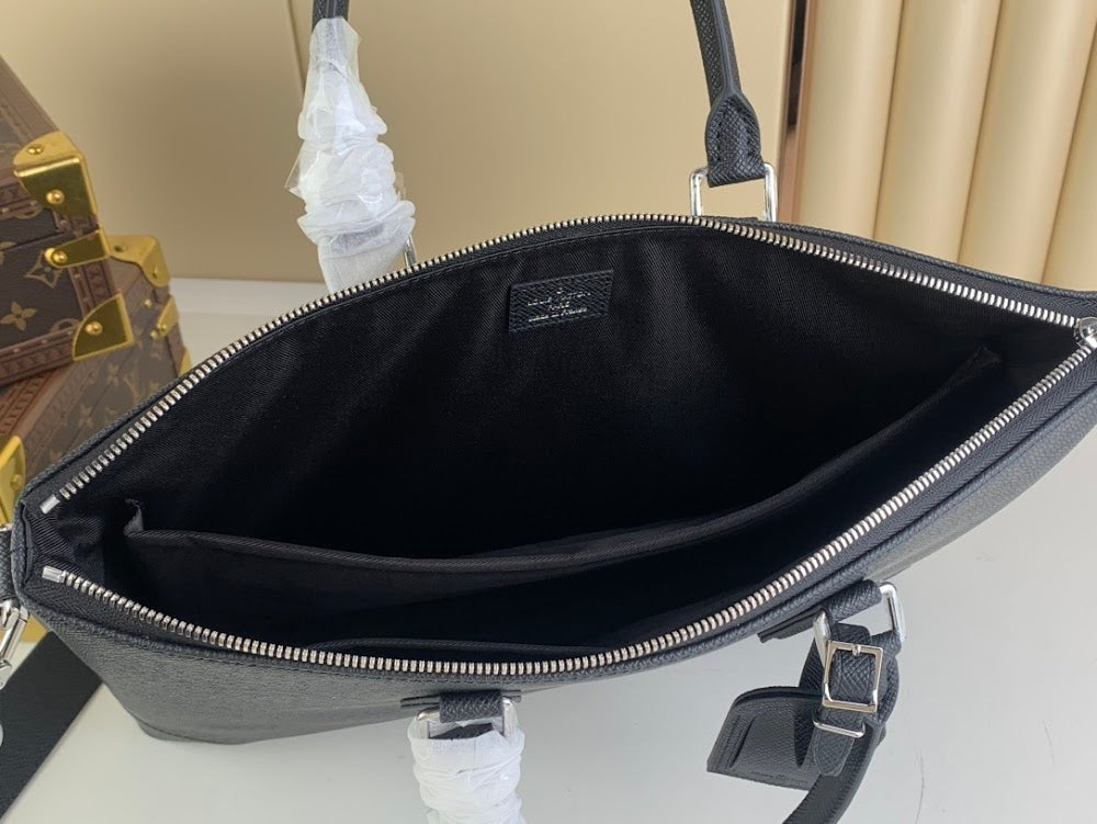 Dragons Bags ln Luxury Bag --68666