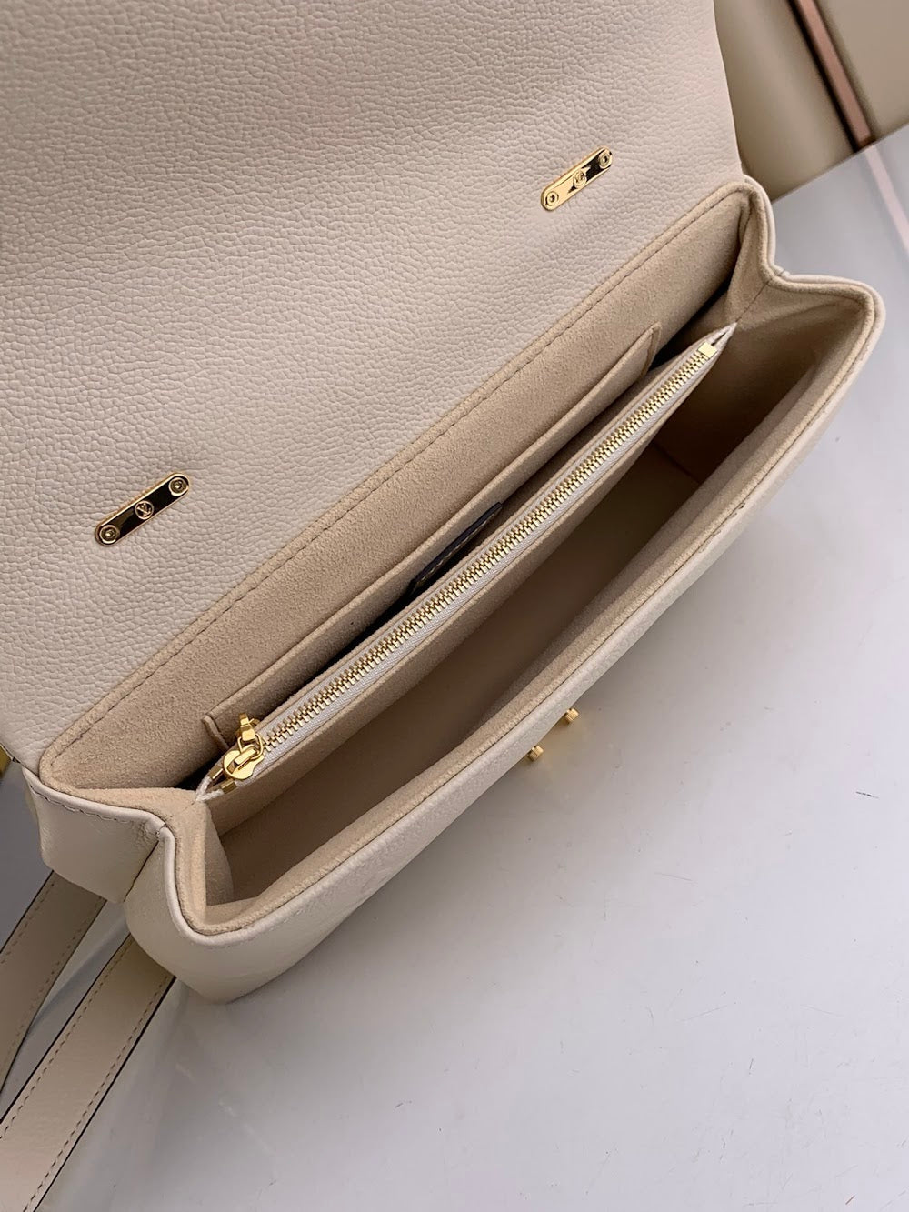 Dragons Bags ln Luxury Bag --67505