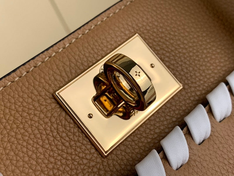 Dragons Bags ln Luxury Bag --61530