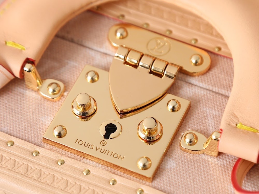 Dragons Bags ln Luxury Bag --77701