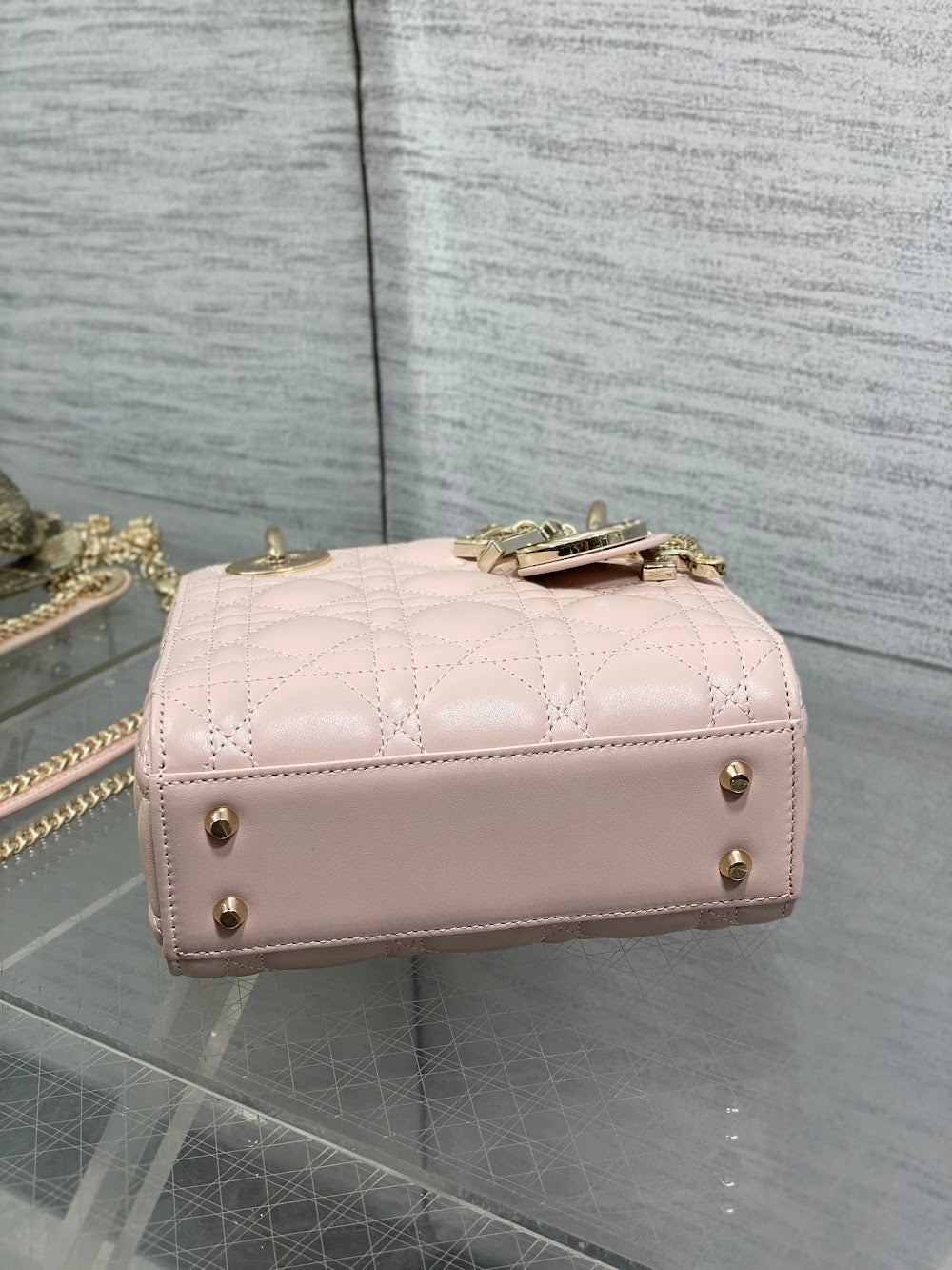 Dragons BagsDiorn Luxury Bag --115232