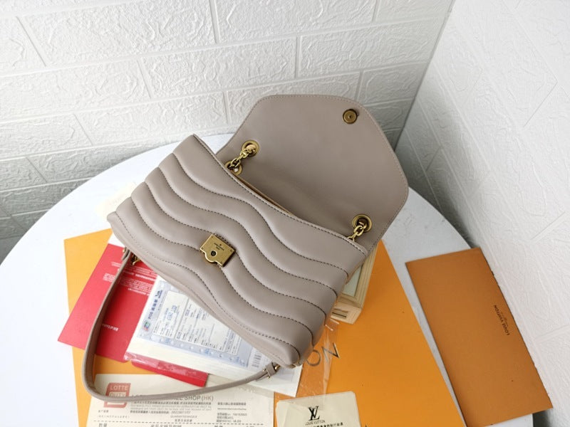 Dragons Bags ln Luxury Bag --78466