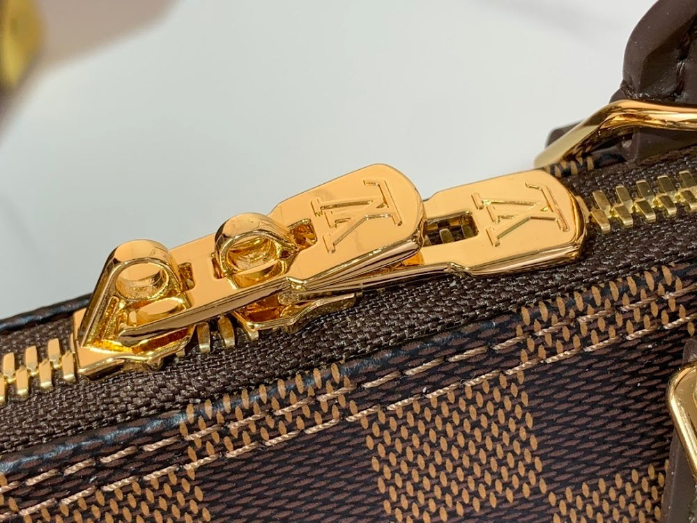 Dragons Bags ln Luxury Bag --62665