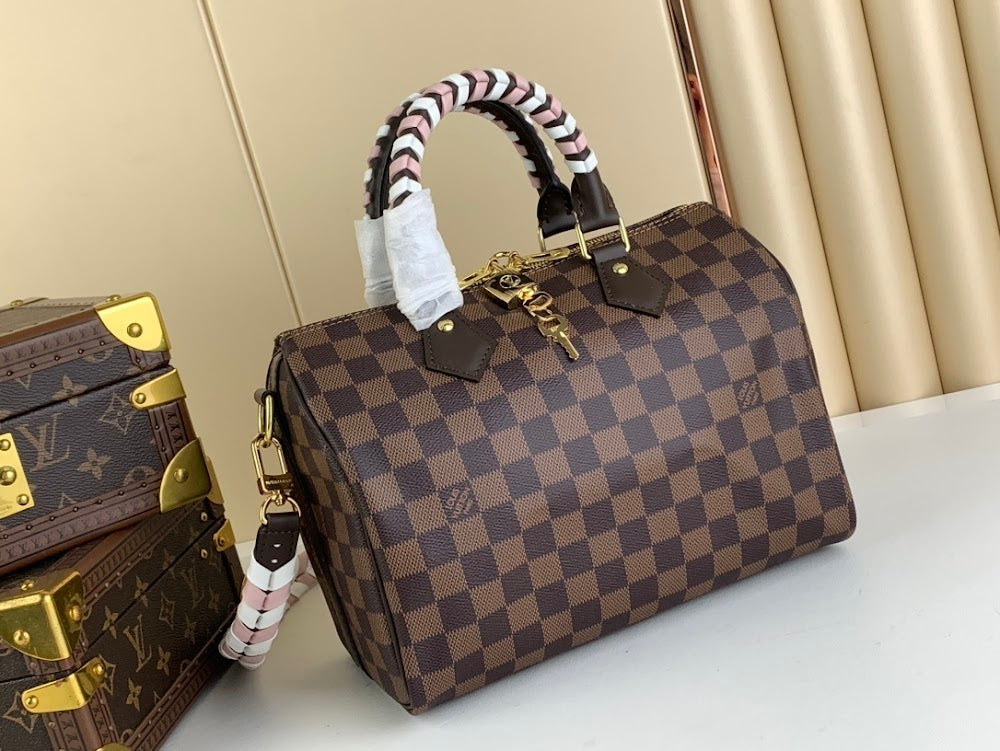 Dragons Bags ln Luxury Bag --61564