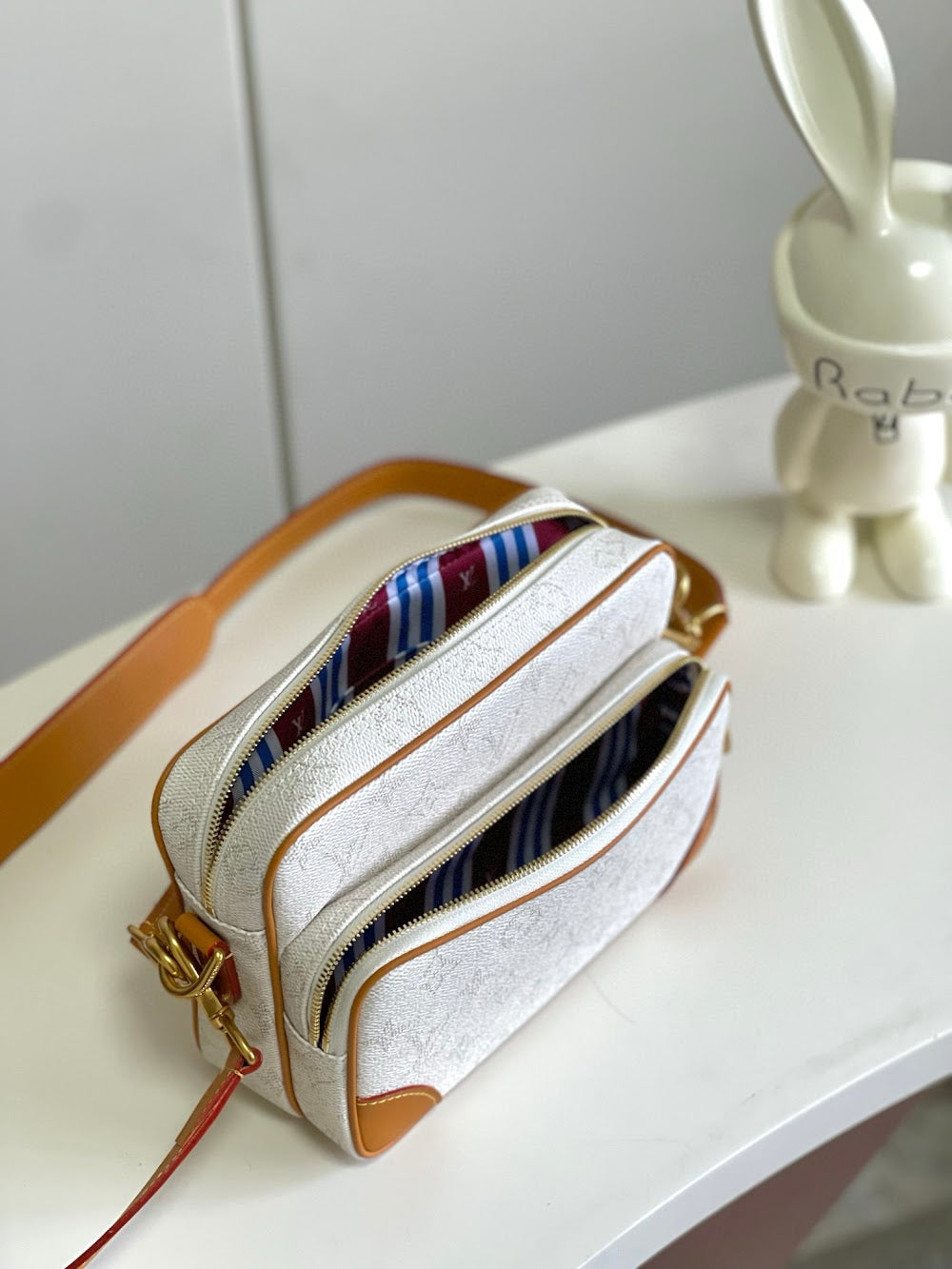Dragons Bags ln Luxury Bag --71275