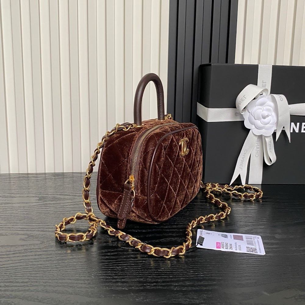 new-designer-premium-bags-nm9840