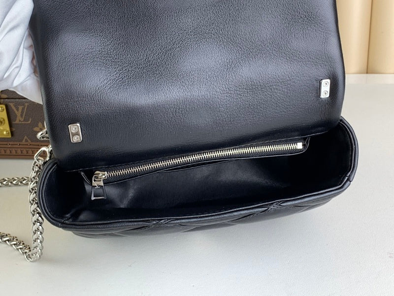 Dragons Bags ln Luxury Bag --68806