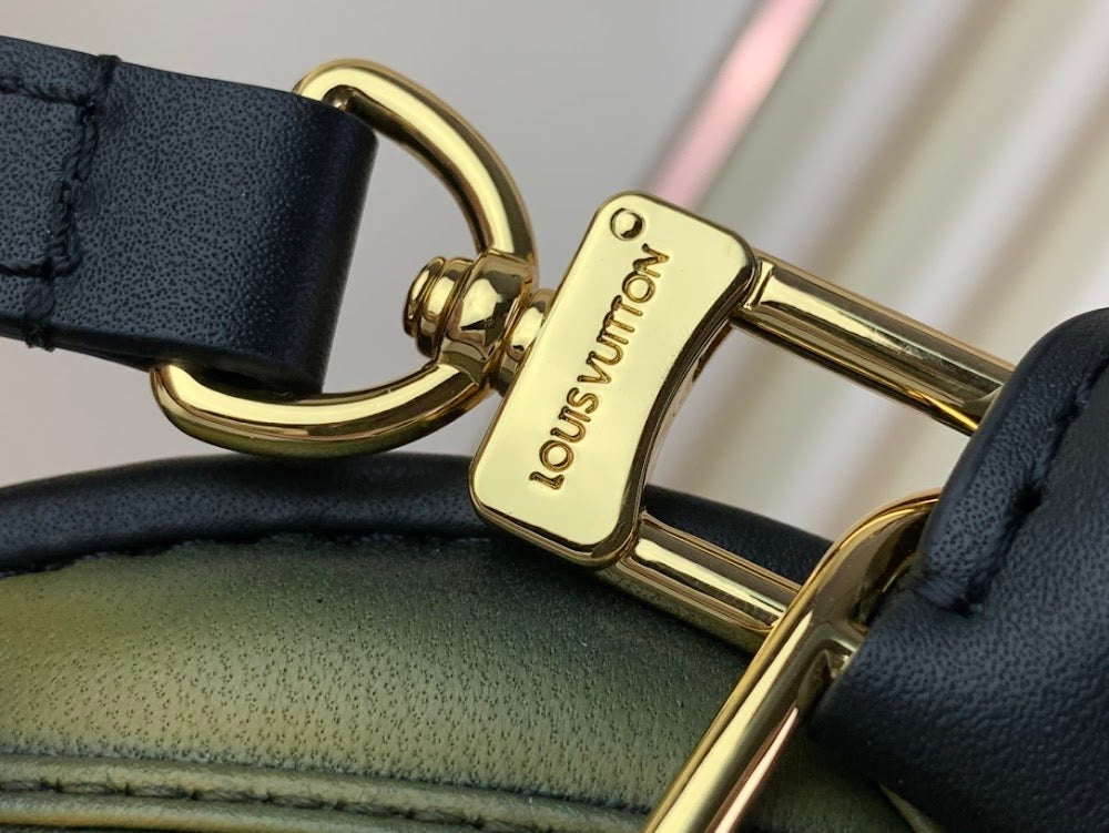 Dragons Bags ln Luxury Bag --68668