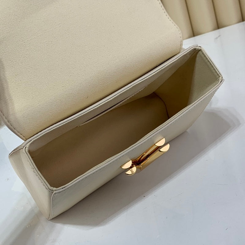 Dragons Bags ln Luxury Bag --60915