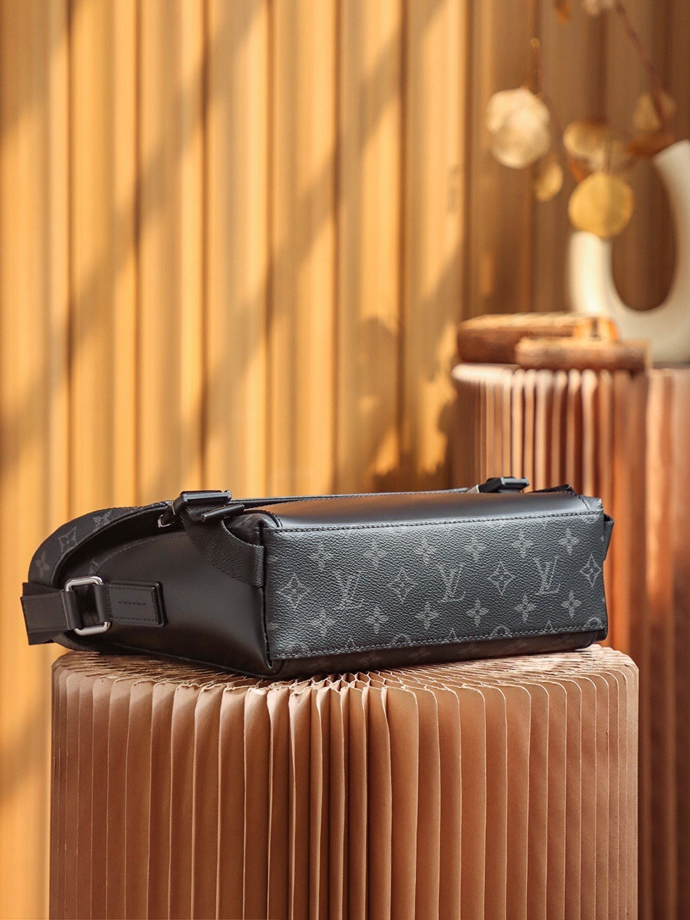 Dragons Bags ln Luxury Bag --71064