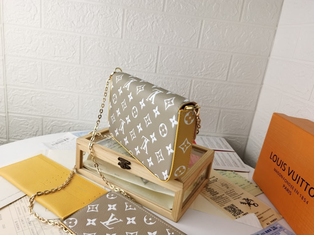 Dragons Bags ln Luxury Bag --78496