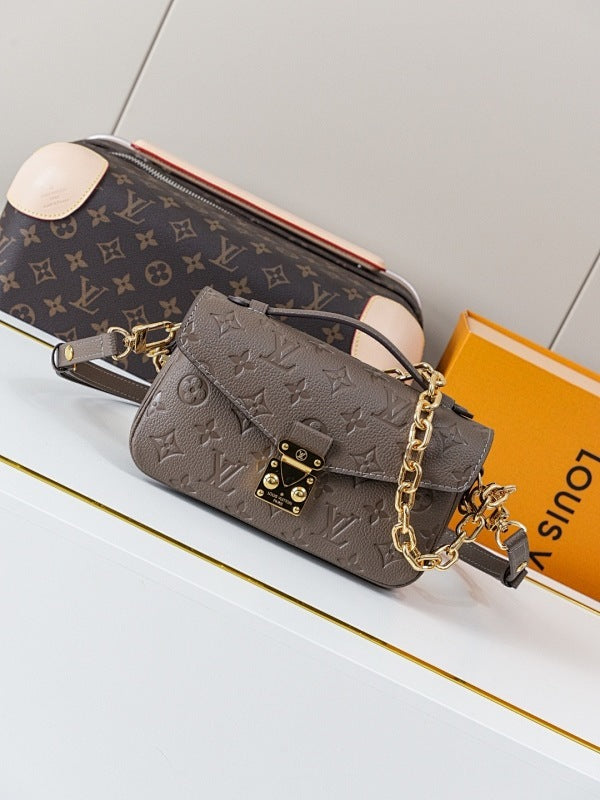 Dragons Bags ln Luxury Bag --81877