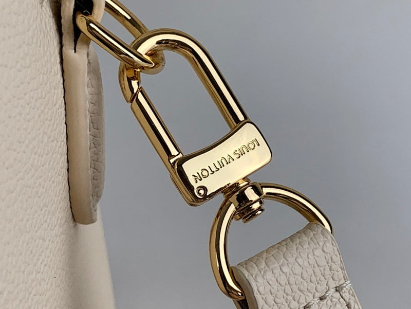 Dragons Bags ln Luxury Bag --67969