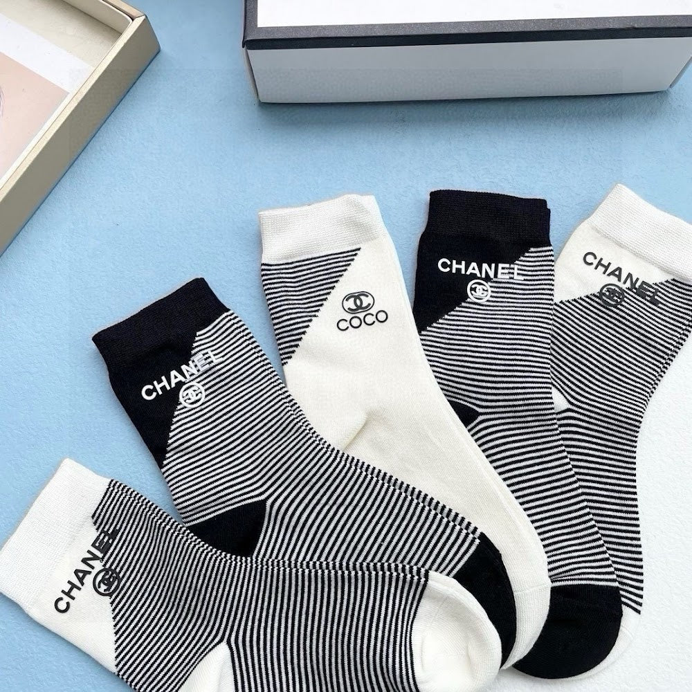 Dragons Bags Premium Luxury Socks --98737