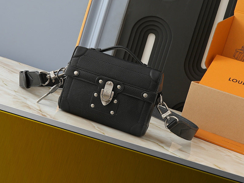 Dragons Bags ln Luxury Bag --81547