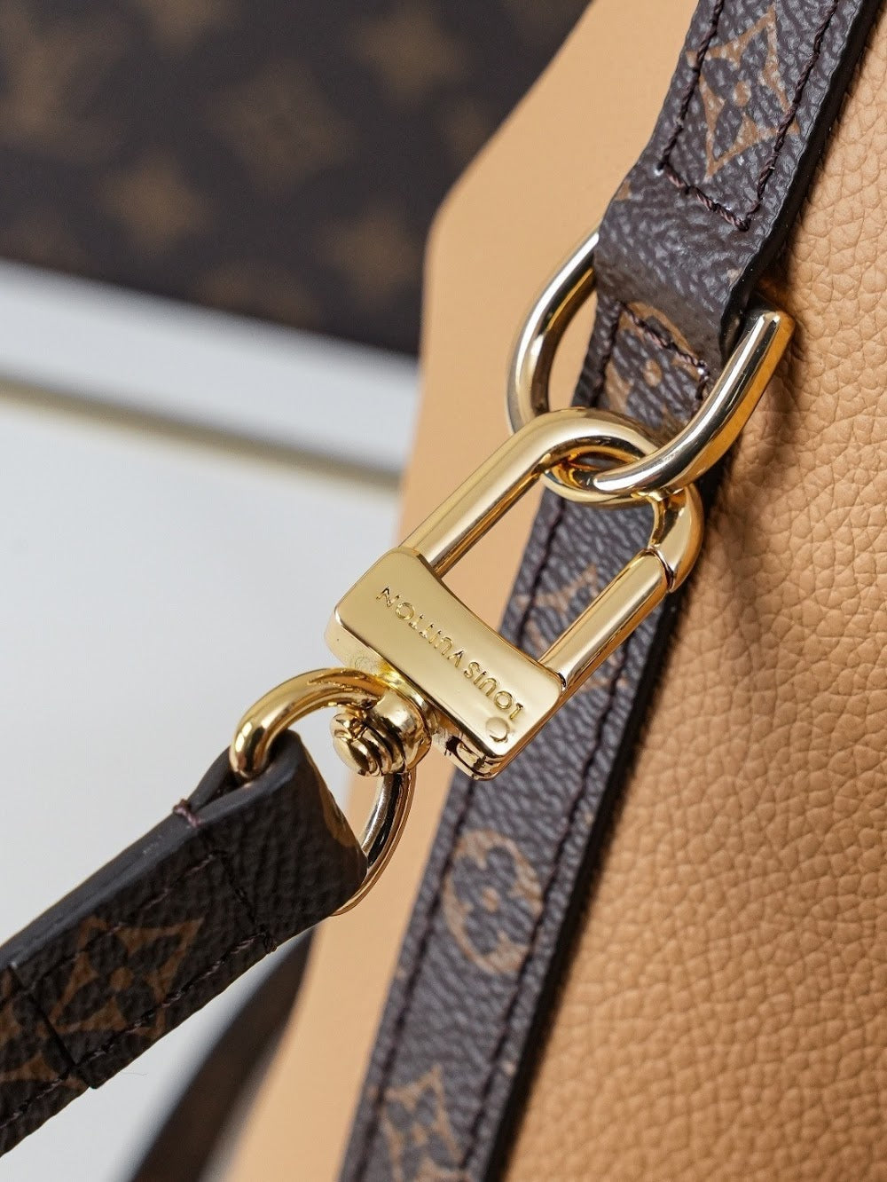 Dragons Bags ln Luxury Bag --81873