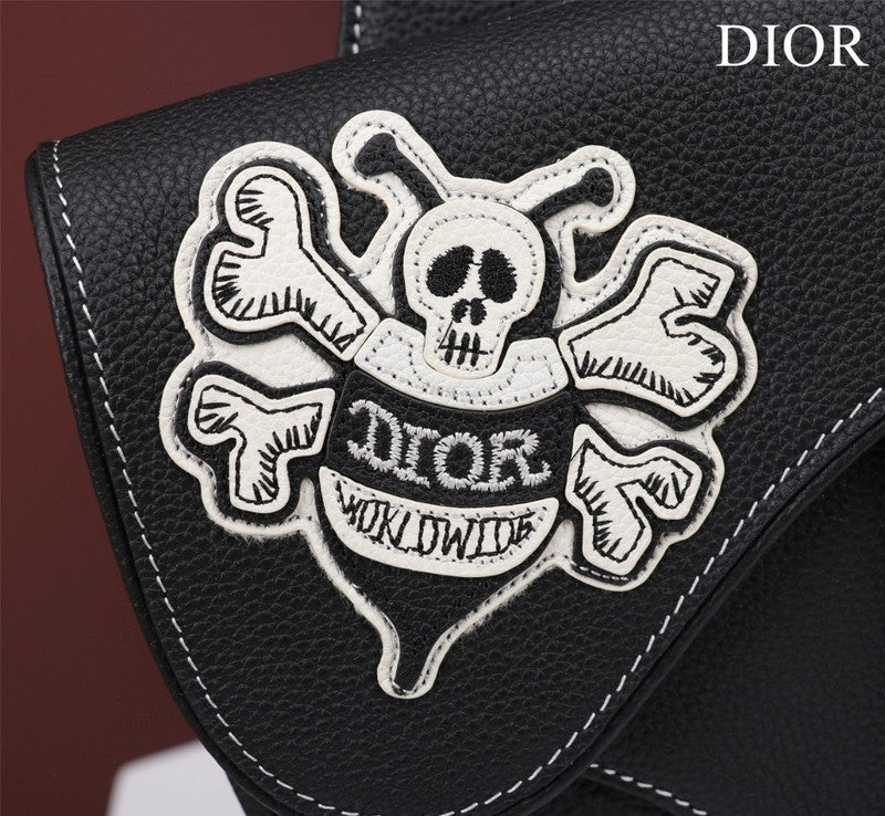 Dragons Bags Detail