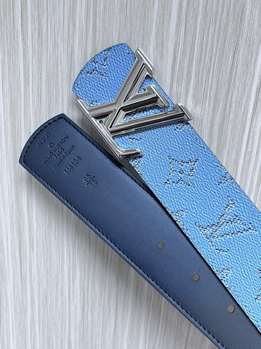 Dragons Bags ln Luxury Belt --100563