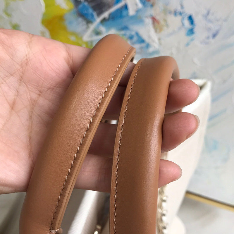 Dragons Bags Detail
