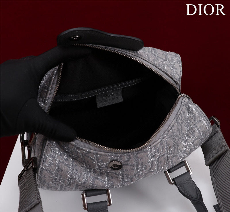 Dragons Bags Detail
