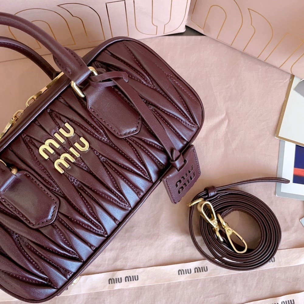 Dragons Bags Miun Miun Luxury Bag --122529