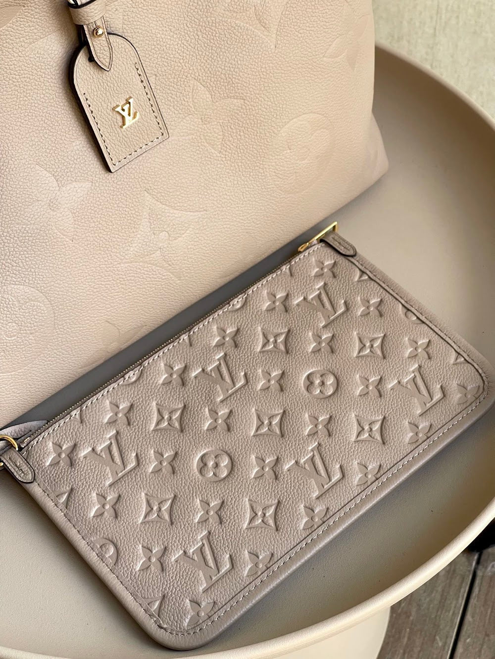 Dragons Bags ln Luxury Bag --97194