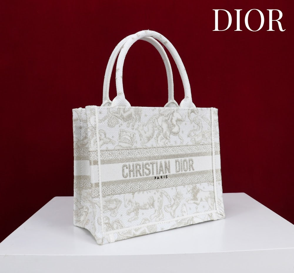 Dragons BagsDiorn Luxury Bag --114900