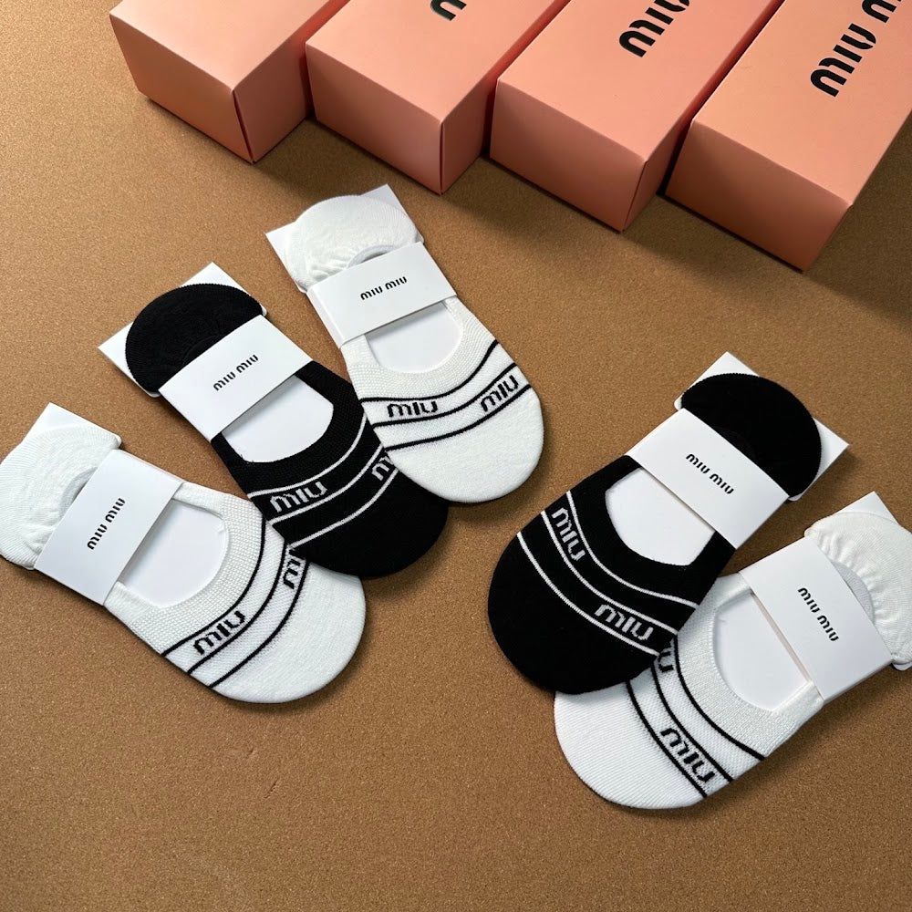Dragons Bags Premium Luxury Socks --98361