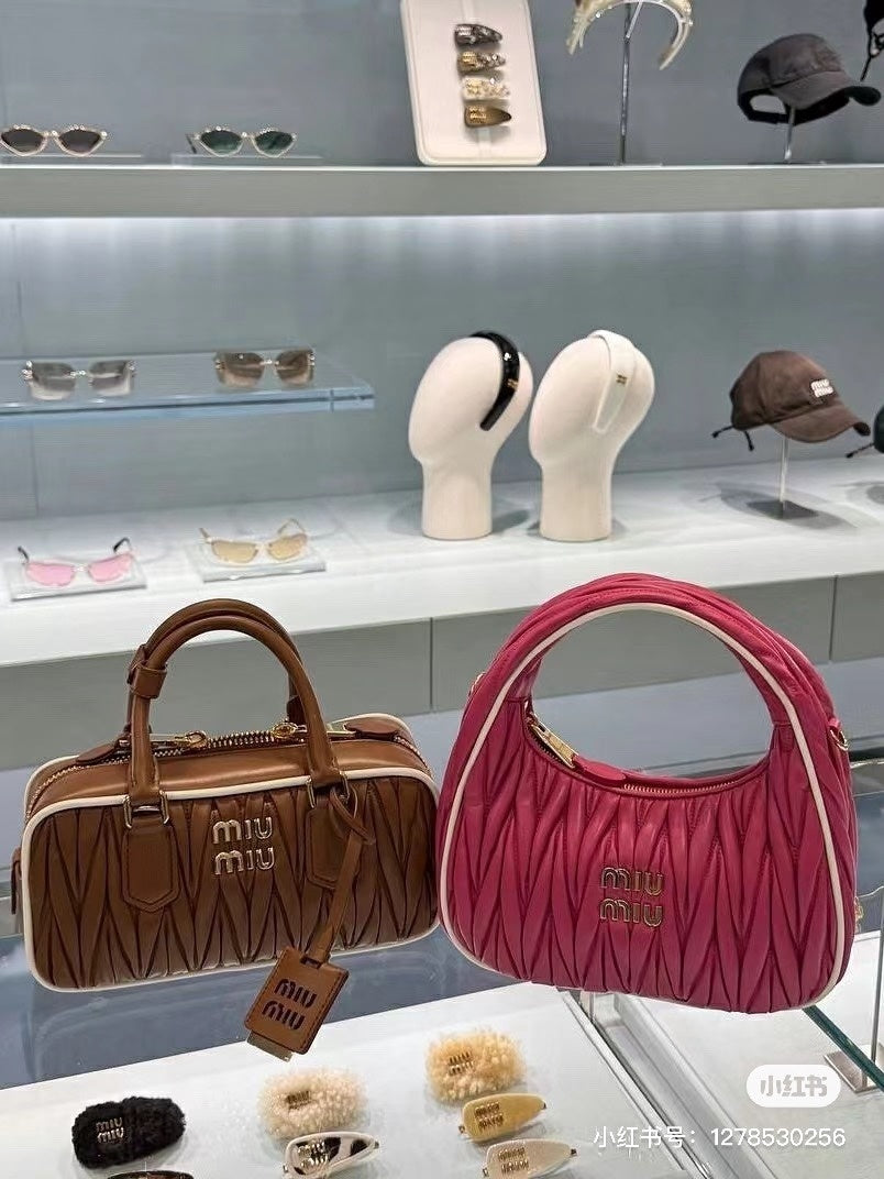 Dragons Bags Miun Miun Luxury Bag --122512