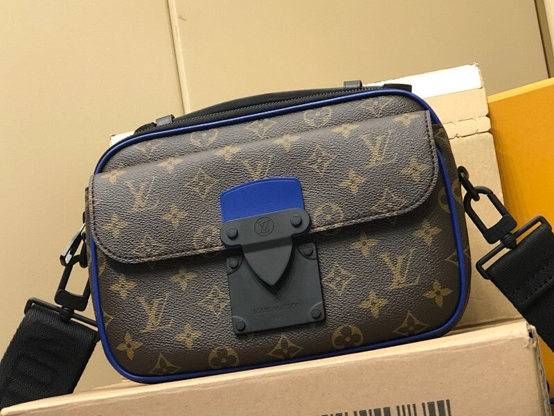 Dragons Bags ln Luxury Bag --56765