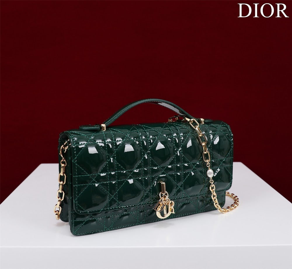 Dragons BagsDiorn Luxury Bag --116237
