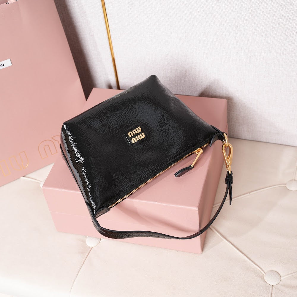 Dragons Bags Miun Miun Luxury Bag --123536