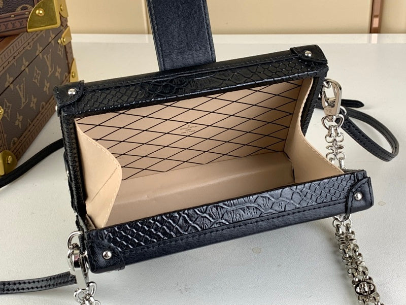Dragons Bags ln Luxury Bag --68458