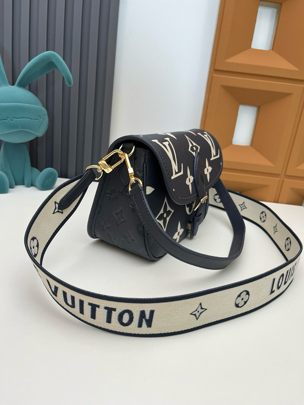 Dragons Bags ln Luxury Bag --81475