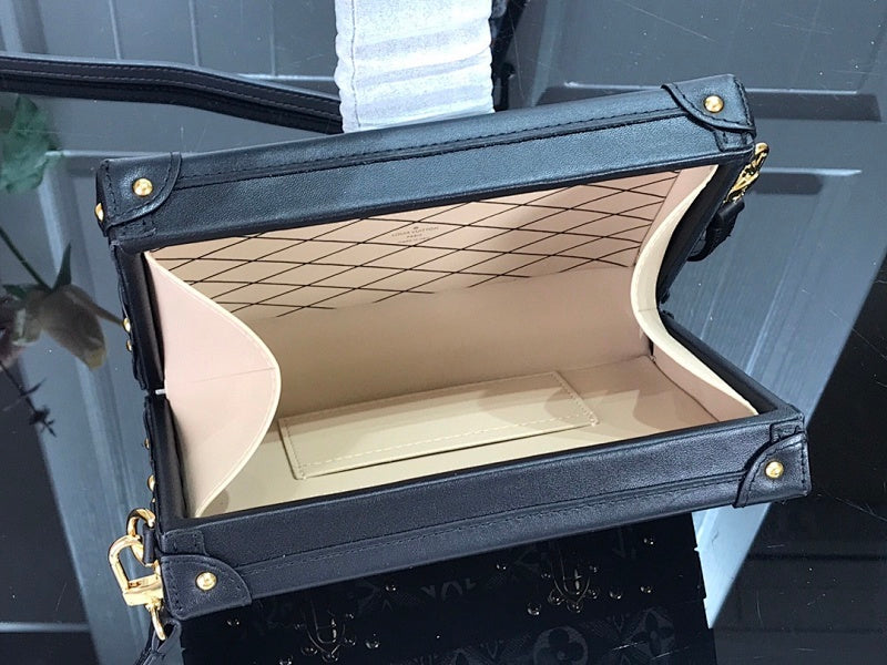 Dragons Bags ln Luxury Bag --59365