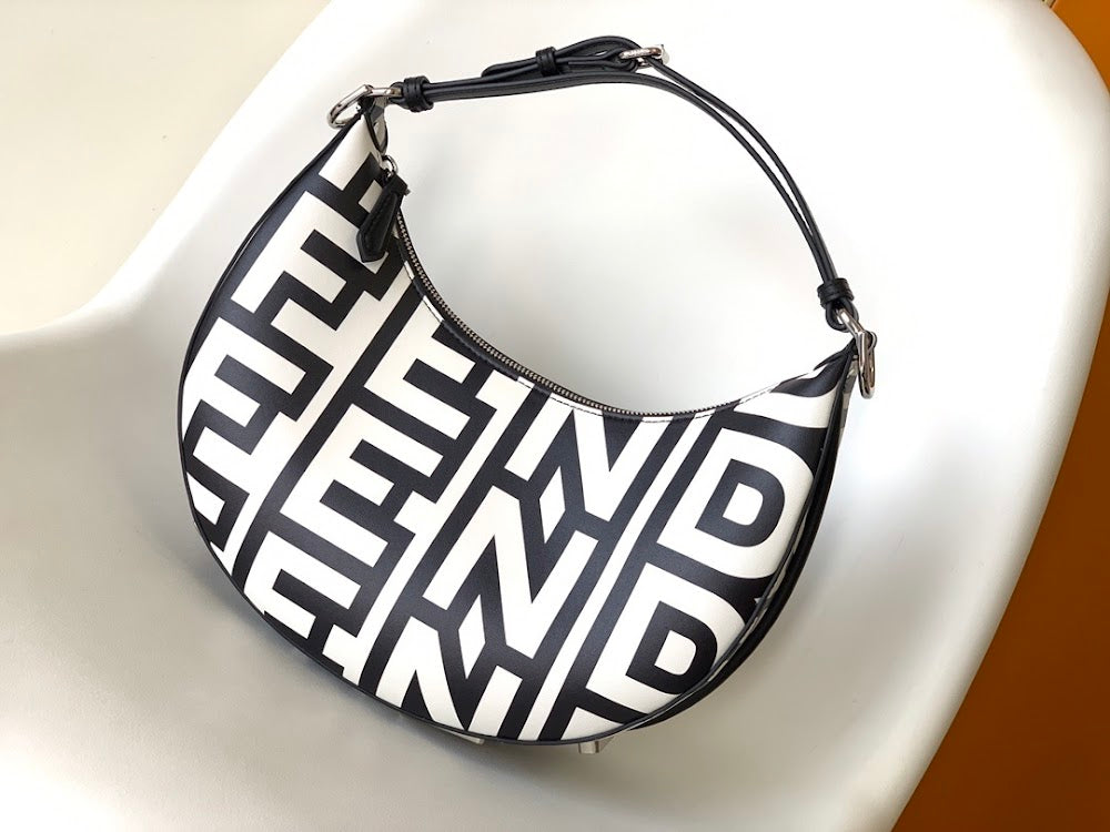 new-luxury-designer-bags-nm15325