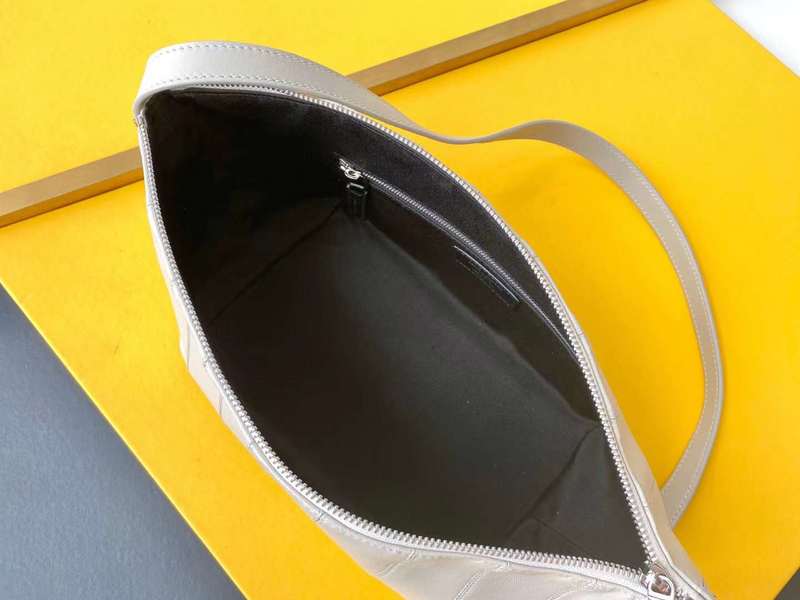 VBS - SLY Bags 174
