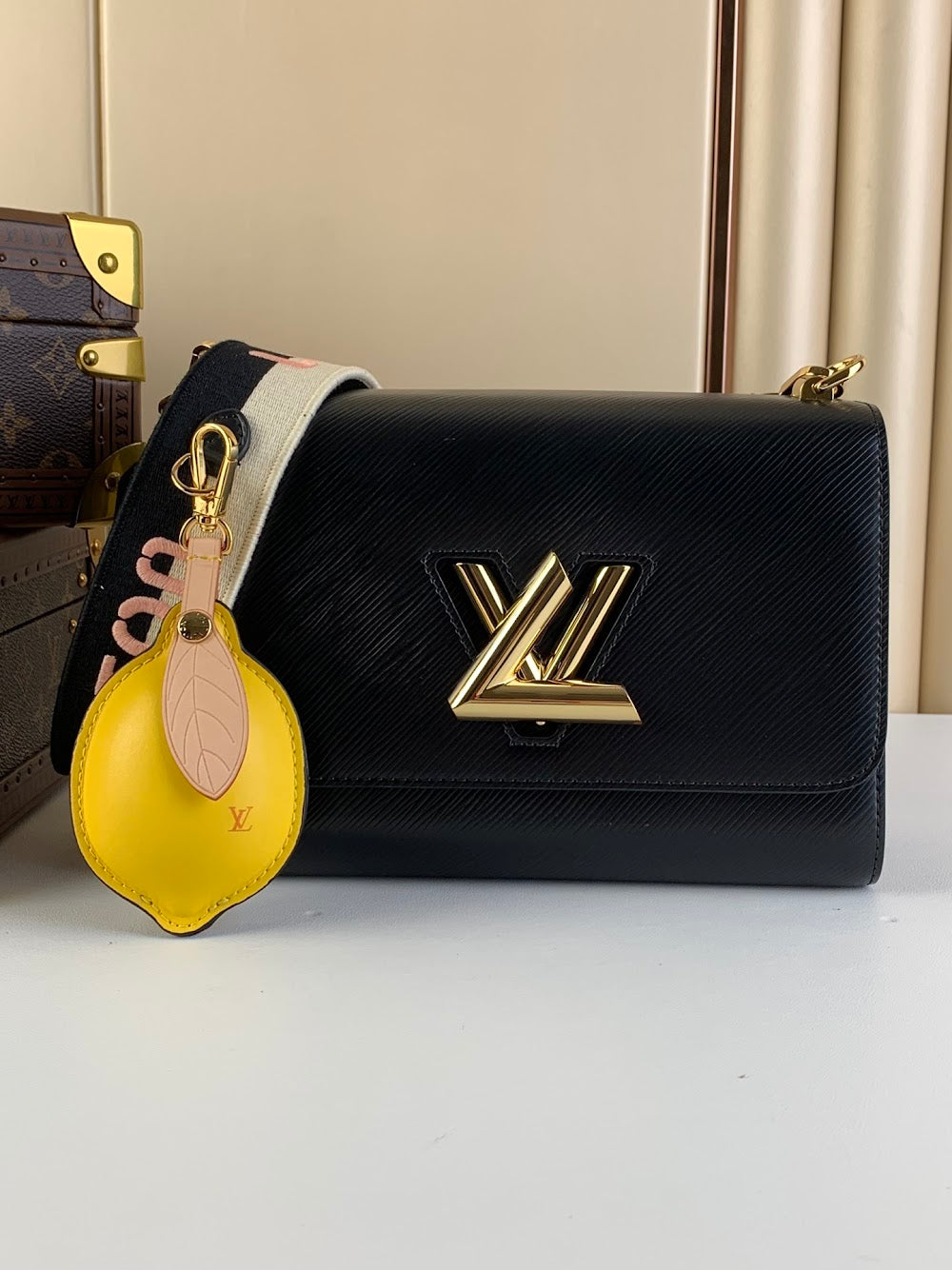 Dragons Bags ln Luxury Bag --67669
