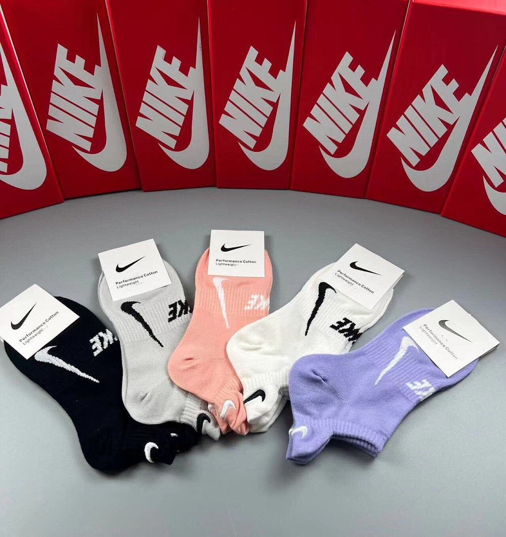 Dragons Bags Premium Luxury Socks --98204