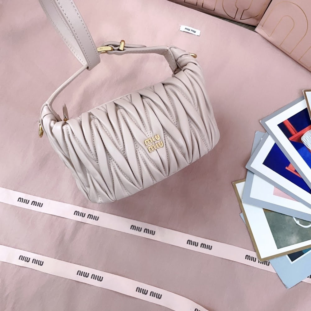 Dragons Bags Miun Miun Luxury Bag --123702