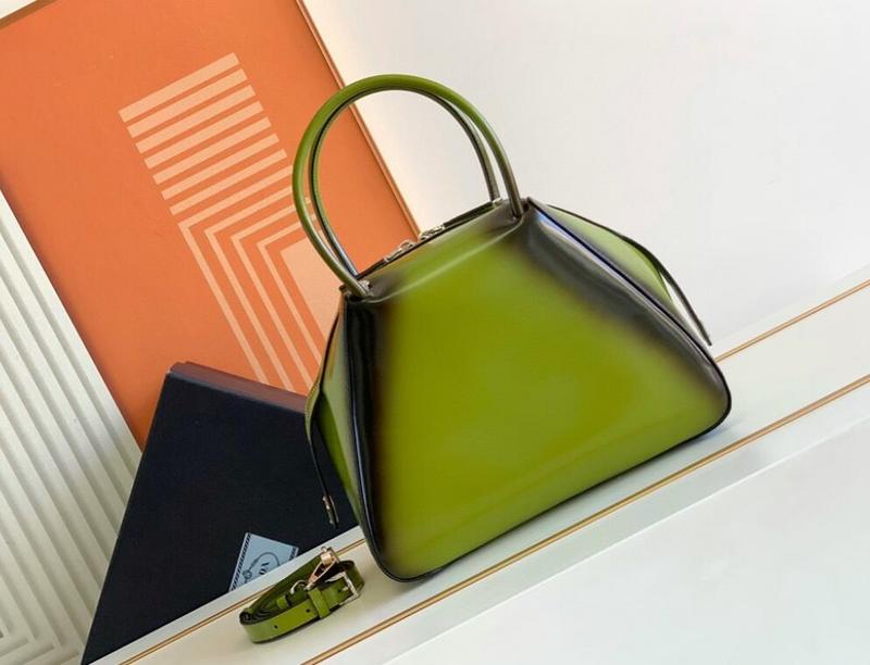 Dragons Bags Bags

 - PD Bags - 103