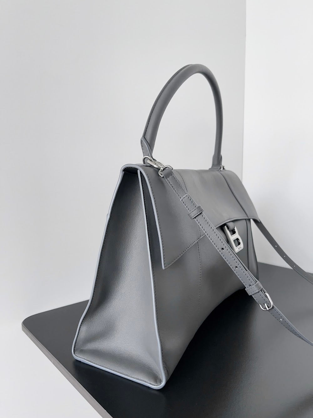 Dragons Bags Balenciaga Luxury Bag --111572